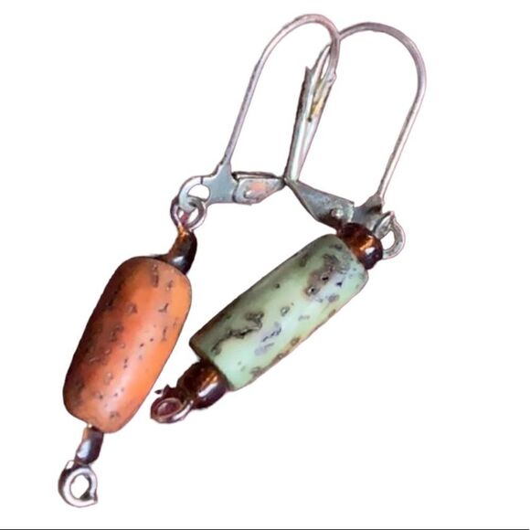 6 Pairs of Pierced ear dangly Earrings - Picture 7 of 10